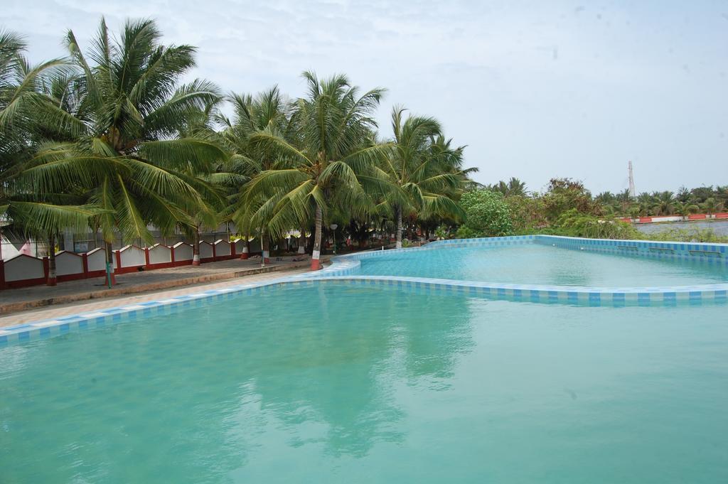 Hotel Krishna Park Resort Diu Bagian luar foto
